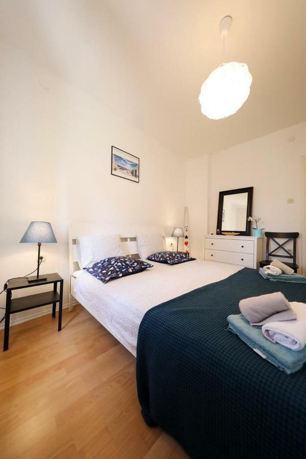 Apartman Bluemarin Apartman Pakoštane Kültér fotó