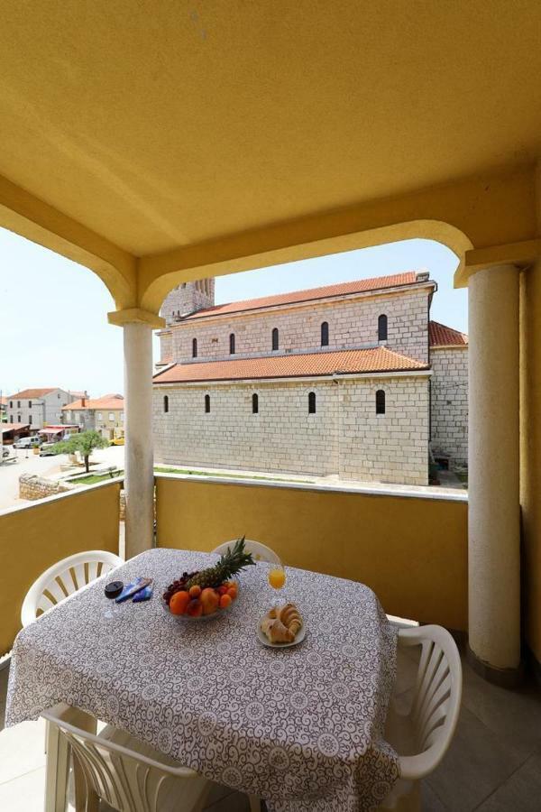 Apartman Bluemarin Apartman Pakoštane Kültér fotó